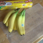 How to keep Bananas Fresh Longer, Wrapping Bananas in plastic wrap, Does it really work-.00_00_07_06.Still002